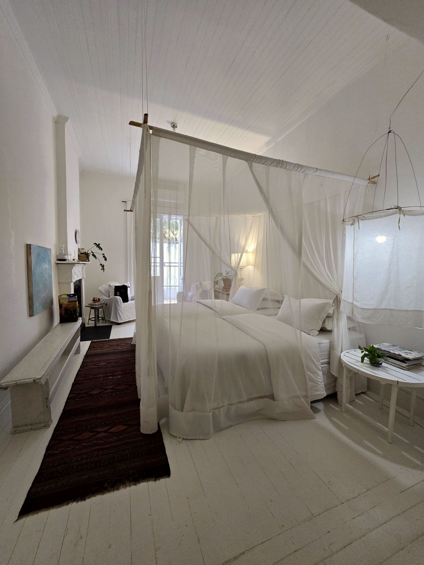Canopy room